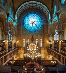 Eldridge_Street_Synagogue__42773_-271x300